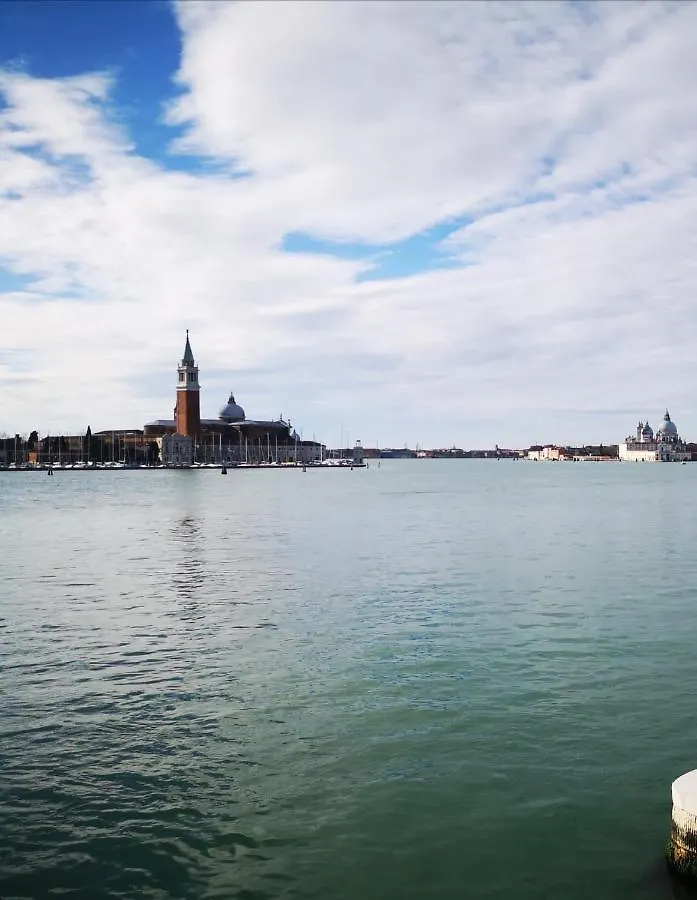 Ca' Luciano Biennale Apartment Venice 0*,